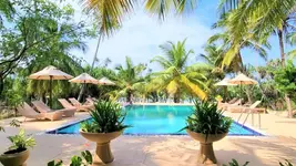 Golden Beach Paradise