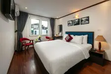 Silk Flower Hotel & Spa