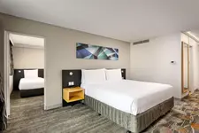 Holiday Inn Perth City Centre