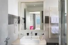 Hotel Sheila