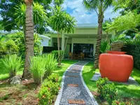 Sunset Resorts & Bar