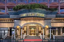 Sonesta St. George Hotel