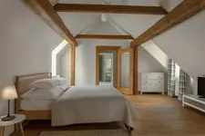 Hotel at the White Lily