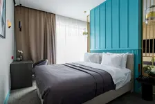 Lake House Hotel (Дом у озера)