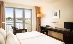 Elaya Hotel Hamburg Finkenwerder