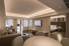 Yanh Ratchawat Hotel