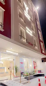 Y Suites Hotel (فندق واي هوتل)