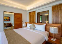 Coconut Grove Resort