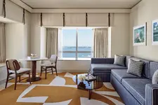 Four Seasons Hotel Miami