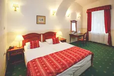 Szidónia Castle