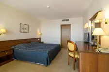 Riviera Beach Hotel & Spa