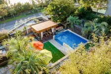 Bayhill Pool & Villa