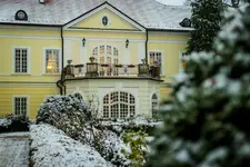 Szidónia Castle