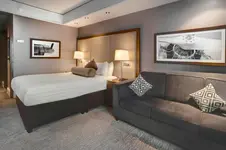 Sandman Signature London Gatwick Hotel