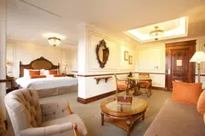 Plaza Grande Hotel