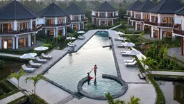 Swan Paradise A Pramana Experience