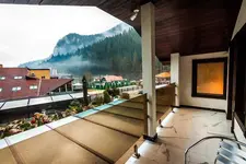 Hotel Lacu Rosu