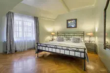 Black Star Suites