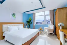Royal Family Hotel