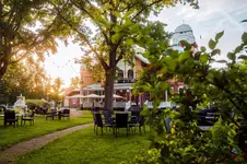 Villa Ammende Restaurant and Hotel