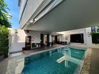 Cheeva Dee Hotel