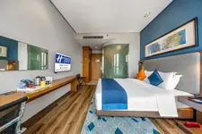 Holiday Inn Express Chongqing Guanyinqiao