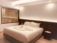 GEEN Hotel Chonburi (โรงแรม กีน ชลบุรี)