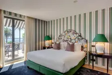 Portie Deluxe Suites
