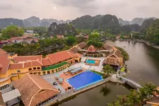 Emeralda Resort Tam Cốc