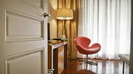 725 Continental Hotel