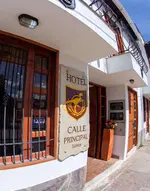 Hotel Calle Principal