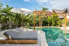 Gili Teak Beach Front Resort