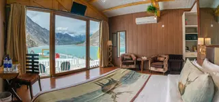 Luxus Hunza Attabad Lake Resort