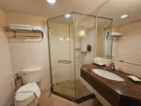 Dynasty Inn