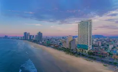 Le Sands Oceanfront Danang Hotel