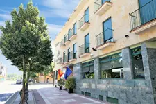 Hotel Ele Puente Romano