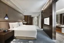 Grand Barony Qingdao Airport Hotel