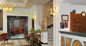Hotel Mecenate Palace