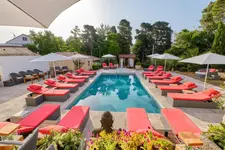 Dolphin Suites