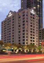 DoubleTree by Hilton Hotel & Suites Jersey City