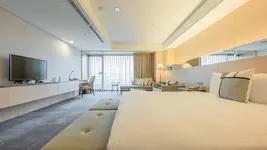 CHECK inn Select Taichung Dadun