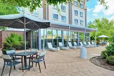 DoubleTree by Hilton Baton Rouge