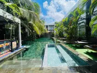 Central Corner Suite