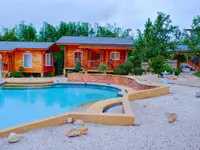Soundless Resort
