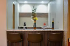 Redwaves Hotel (فندق ريدويفز)