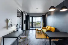 Blu Monkey Hub & Hotel