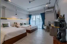 Momo Hotel