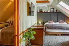 Hotel Golden Eagle
