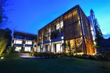 Le Petit Village Boutique Hotel & Spa