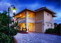 Regency Lagoon Resort